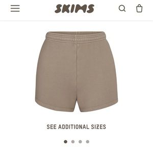 SKIMS Outdoor Fleece Short